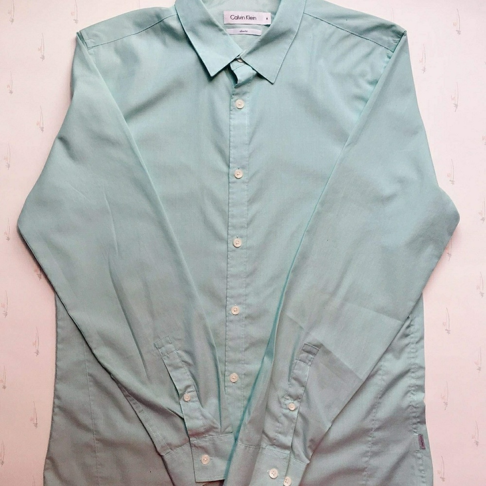 Calvin Klein long sleeves ( meduim)